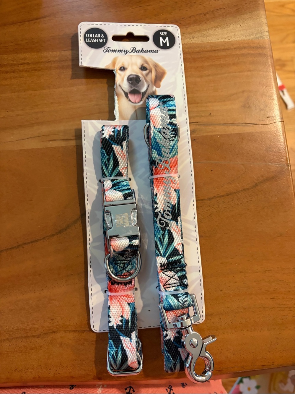 Tommy Bahama Tropical Floral Dog Collar & Leash Set - Blue, Coral, White